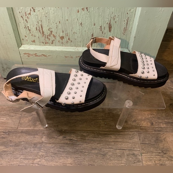 Women’s Mudd white studded platform sandals with buckle strap - Picture 2 of 5
